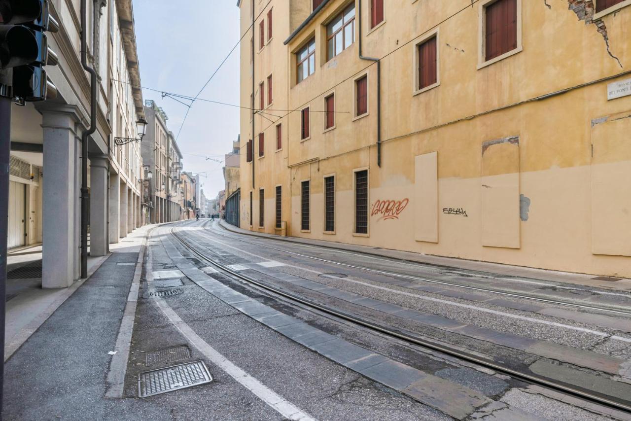 Galleria Eremitani Exclusive Elegant Apartment Padova Exterior photo